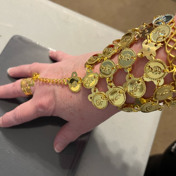 Bangle cuff and ring for belly dancing attire - Picture 4 of 4